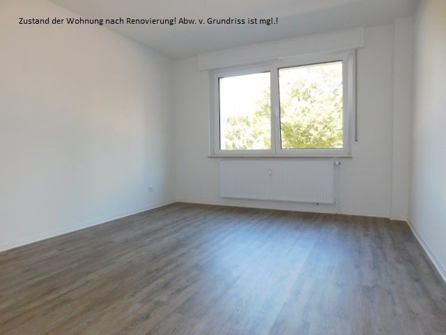 ***Bezugsfertig renoviert... 2-Zimmer-Wohnung im 1. OG in zentraler Lage*** - Photo 2