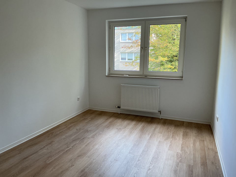 Schöne 3-Zimmer-Wohnung mit Balkon in Hanau-Großauheim zu vermieten - Foto 2