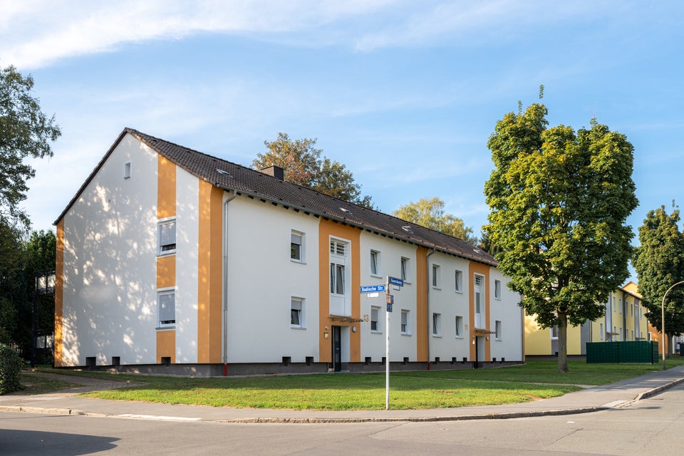 Schöne Wohnung sucht Mieter: ansprechende 2,5-Zimmer-Wohnung - Photo 1