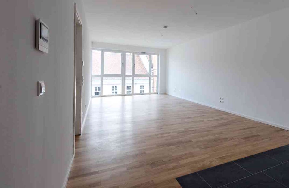 exklusive 2-Zimmer-Wohnung im Herzen der City-Fußbodenheizung- Parkett-Aufzug - Foto 1