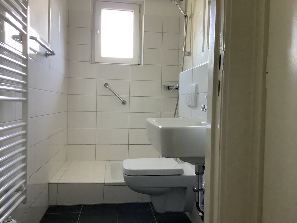 Renovierte Dachgeschosswohnung - Foto 1