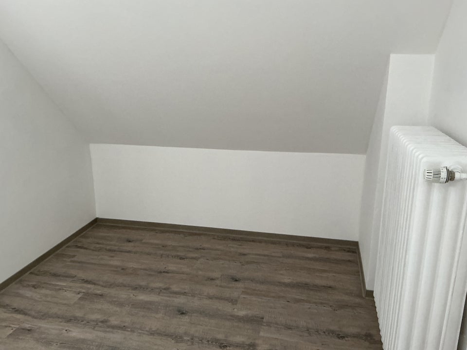Tolle 2-Zimmer- Dachgeschosswohnung mit Blick über die Dächer der Neustadt. - Foto 5