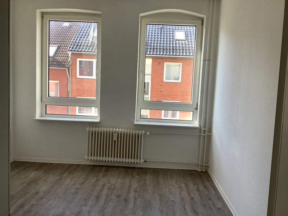 Miet mich: sanierte 2,5-Zimmer-Wohnung - Photo 4