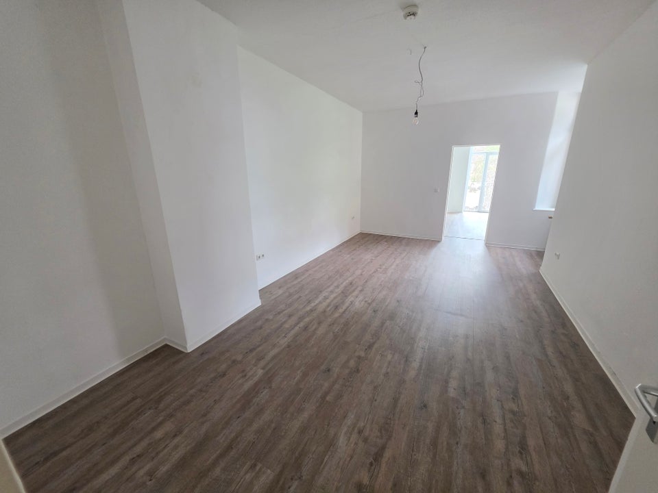 Kurzfristig zum 20.07 - Schöne Wohnung zentral auf der Oberbilker Allee - Foto 2