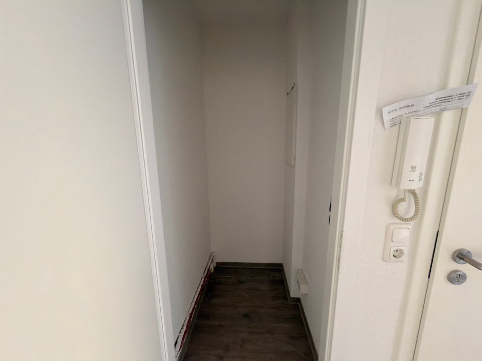 Frisch tapezierte Wohnung sucht nette Familie - Photo 4