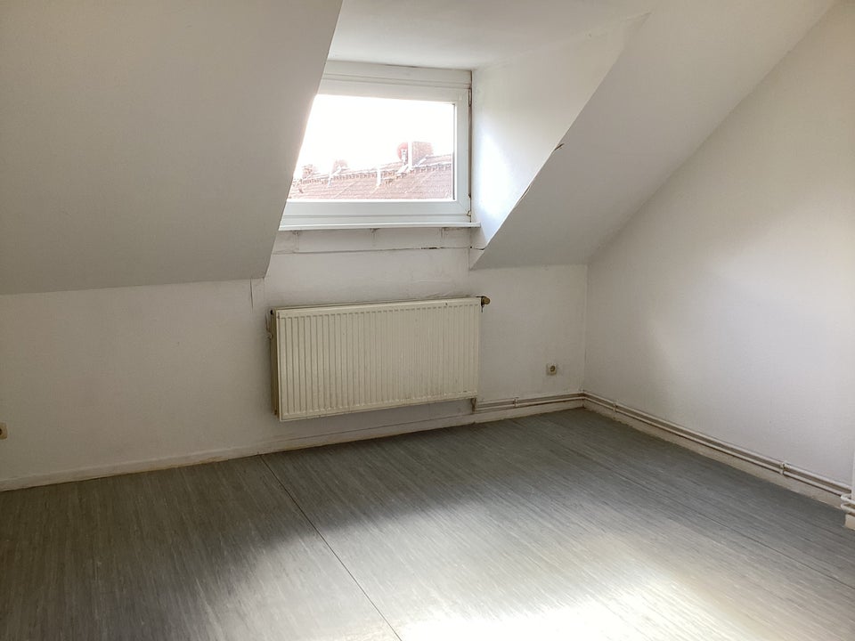 Gemütliches Nest unter dem Dach - frisch renoviert! - Foto 5