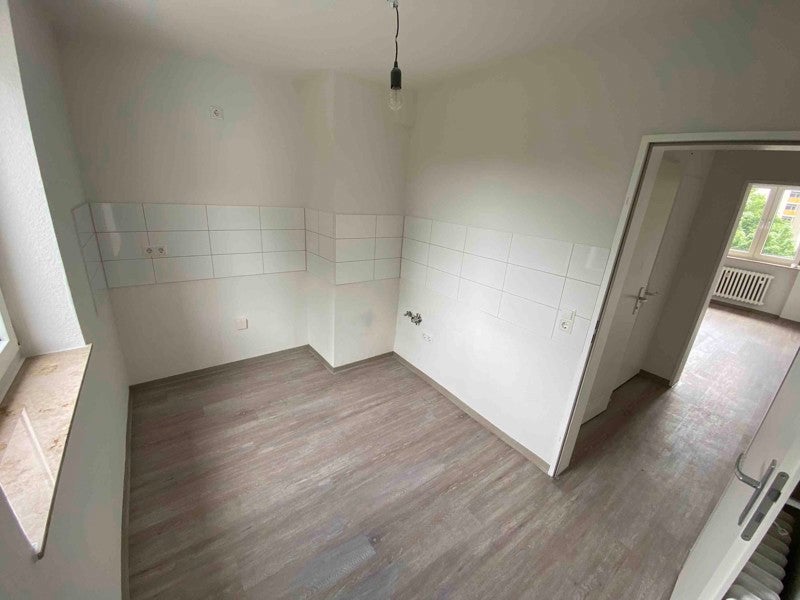 Das Glück hat ein Zuhause: 4,5-Zi.-Wohnung in zentraler Lage - Foto 2