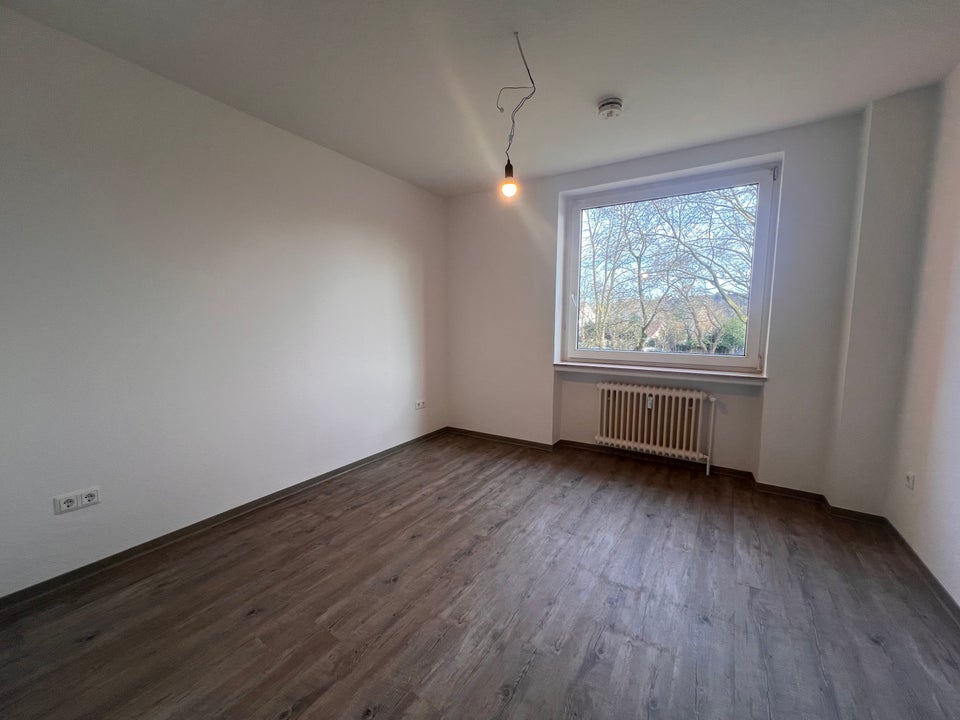 Renovierte 3-Raum-Wohnung frei! - Foto 2