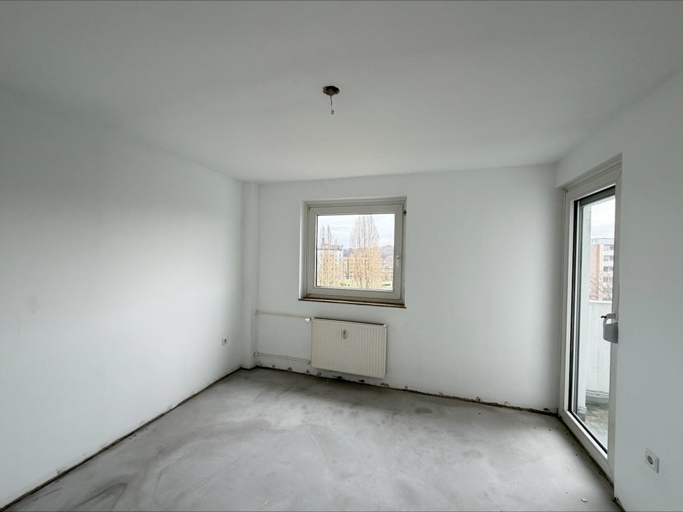 3 Zimmerwohnung mit Weitblick und Balkon in Leverkusen Steinbüchel - Foto 5