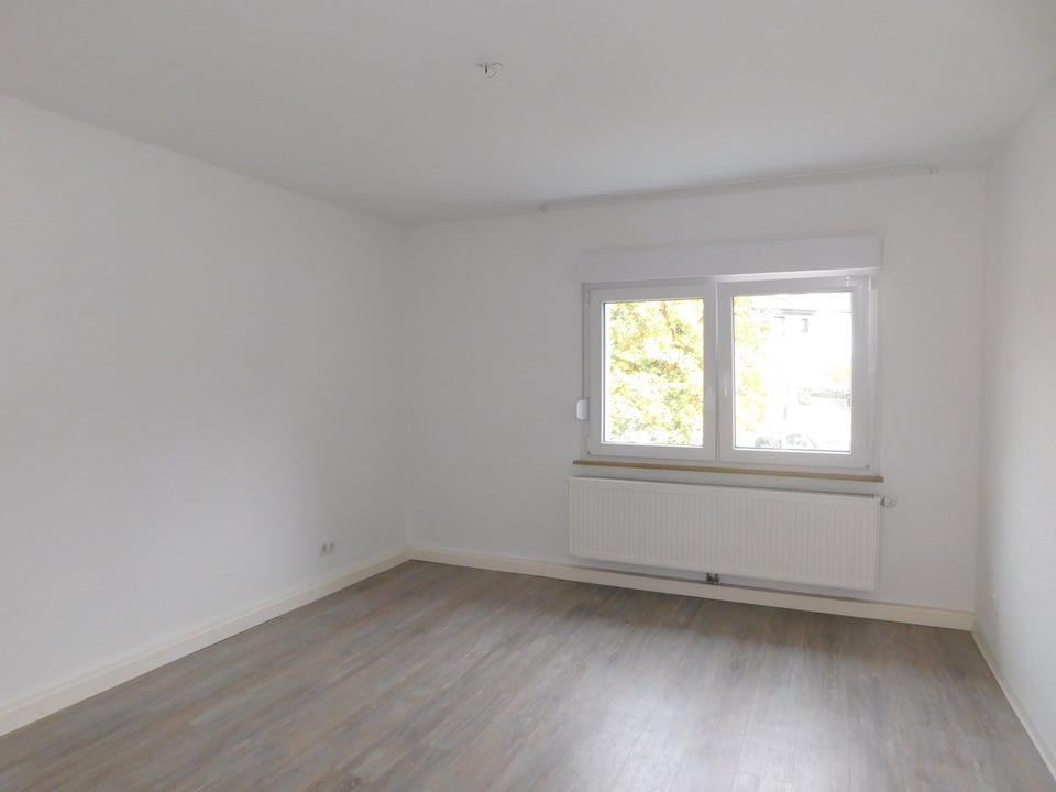 Überruhr-Holthausen: Frisch renov. 3-Zi.-Whg. mit großem Balkon - Photo 2