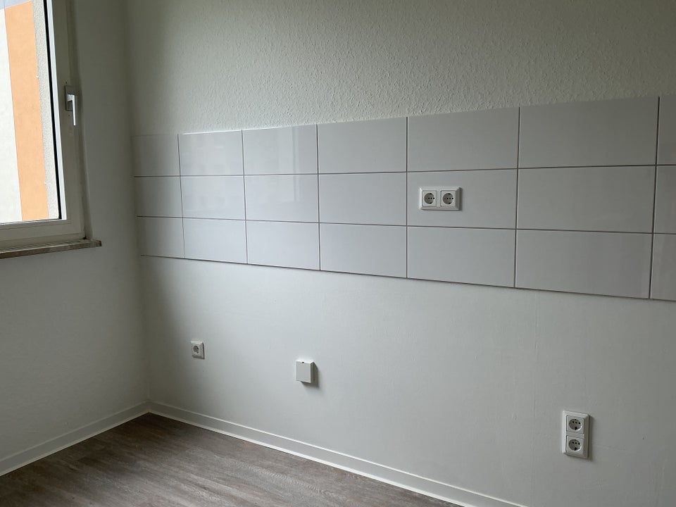 Ihr neues Zuhause: zeitgemäße 3-Zimmer-Wohnung mit Balkon! - Photo 2
