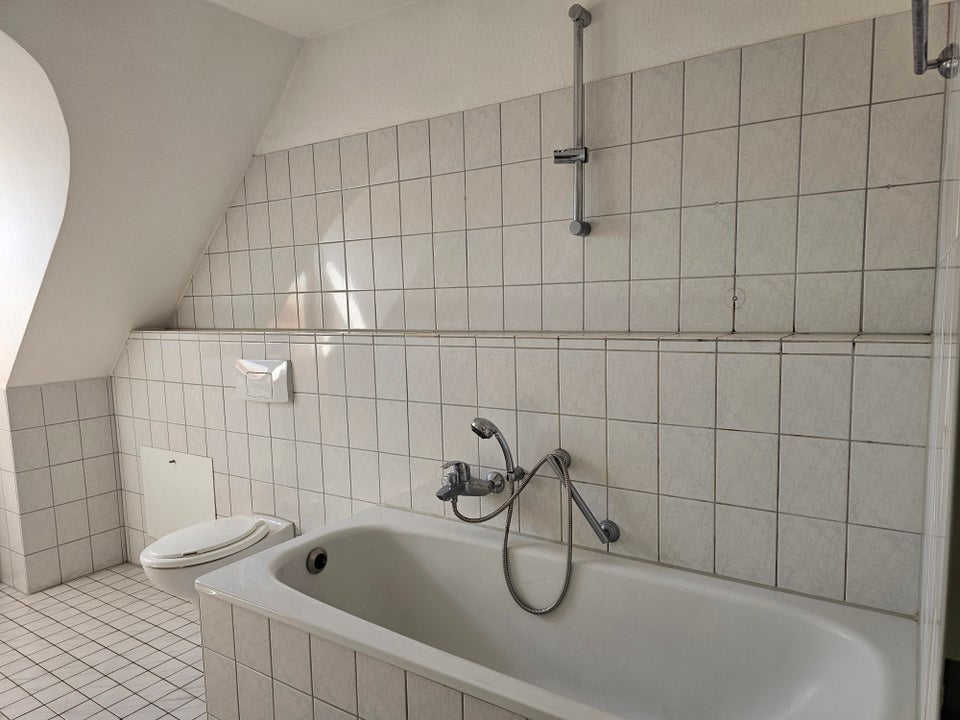 Lichtdurchflutete 3-Zimmer-Maisonettewohnung - Foto 2