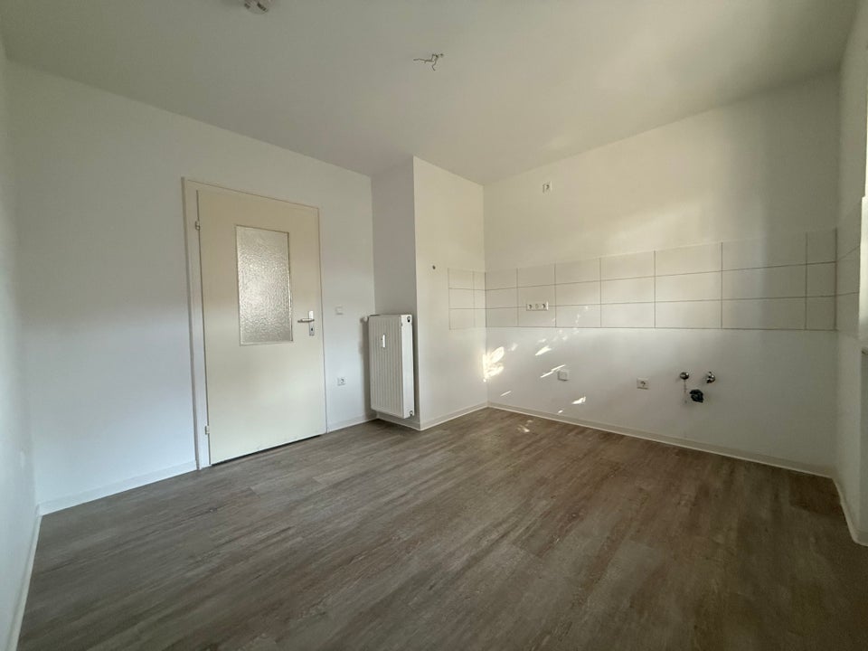 Moderne 3-Zimmer-Wohnung – Gepflegtes Objekt in bester Lage mit Bahnhofsnähe - Foto 3