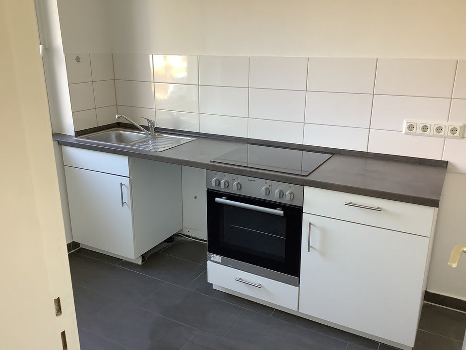 Wo das Leben so spielt - renovierte 4-Zimmer-Wohnung - Foto 4