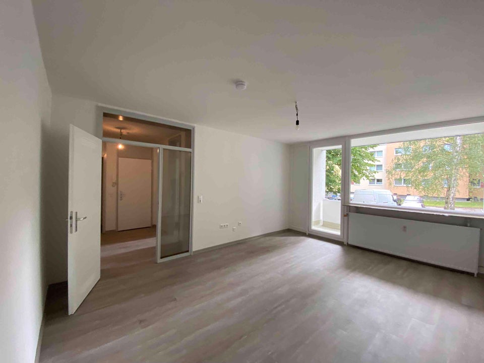 schöne 3-Zimmer-Wohnung mit großem Wohnzimmer und frisch renoviert - Foto 2