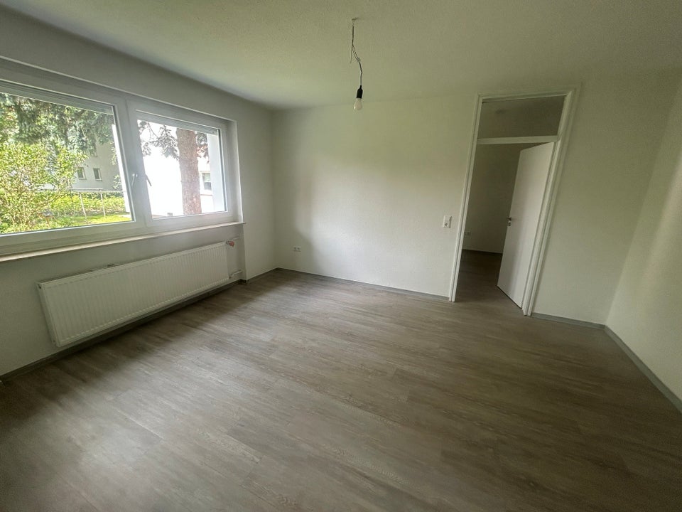 2-Zimmer-Wohnung,komplett renoviert inkl Balkon in grüner Lage - Photo 4