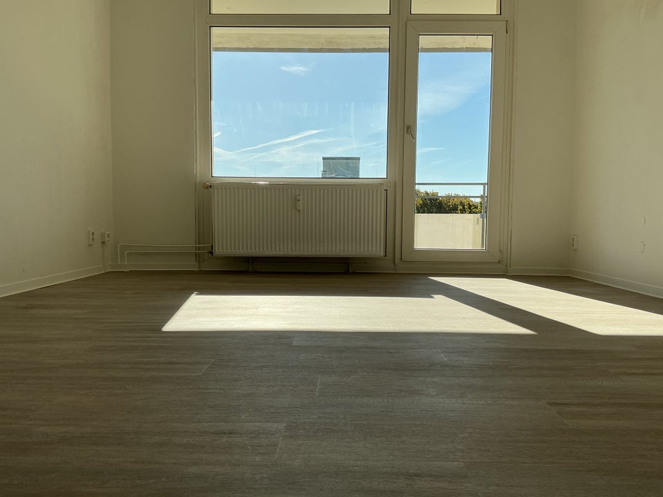 Lust auf Veränderung: interessante 4-Zimmer-Wohnung mit Balkon! - Foto 1