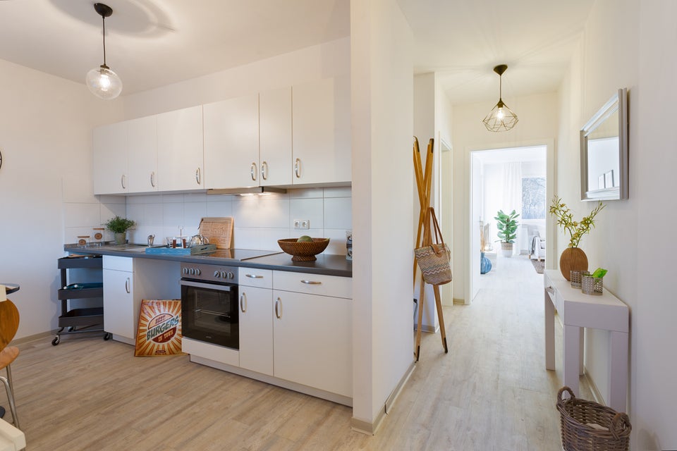 Auf gute Nachbarschaft: ansprechende 1-Zi.-Single-Wohnung - Photo 2