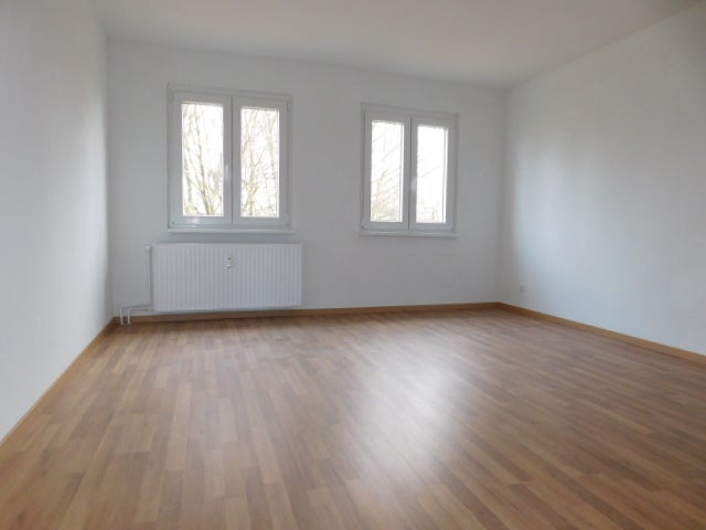 ***Schöne 2-Zimmerwohnung im EG mit Laminat in ruhiger Lage und Rheinnähe*** - Photo 2