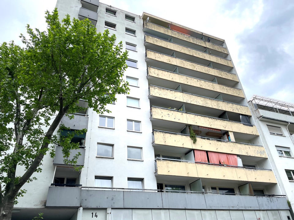 Zentrale 2-Zimmerwohnung mit Balkon - Photo 2