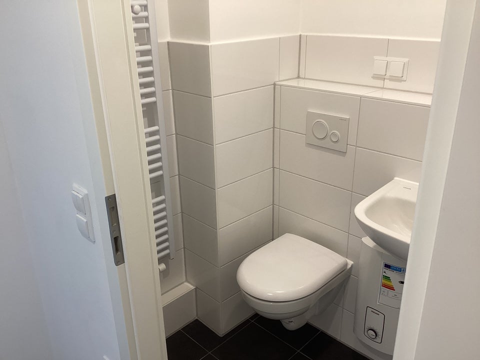 Ein tolles Wohngefühl: 1-Zimmer-Single-Appartment, frisch saniert und sofort anmietbar! - Photo 2