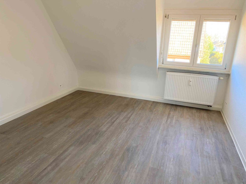 Perfekt für Sie – 3-Zimmer mit 40 qm im Dachgeschoss - Photo 2