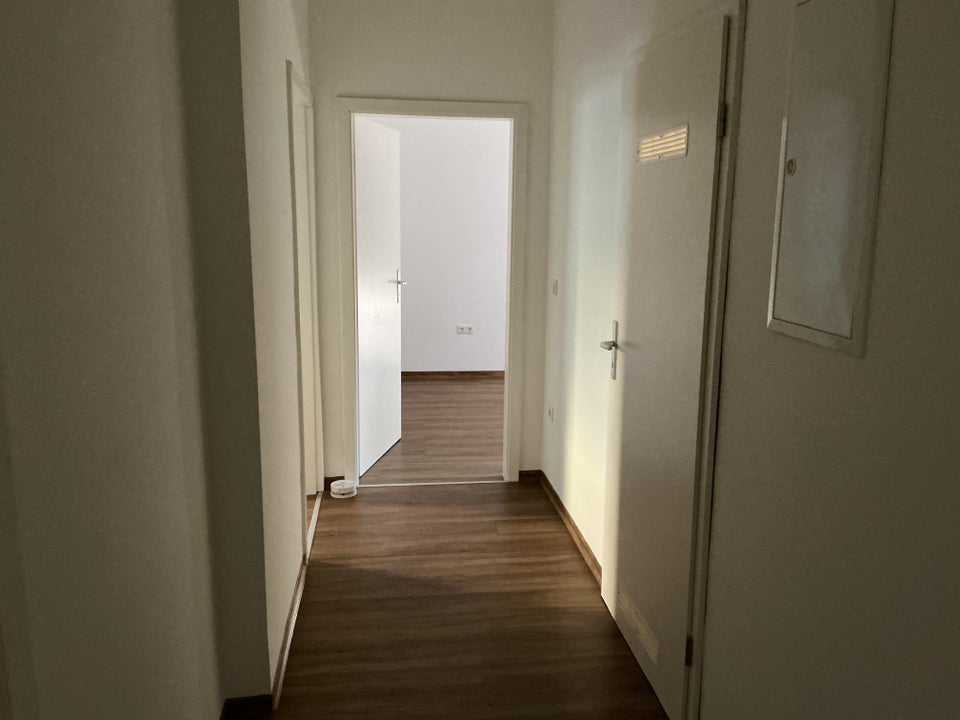 Schöne 2-Zimmer-Wohnung mit Tageslichtbad und Balkon in Hanau zu vermieten - Photo 5