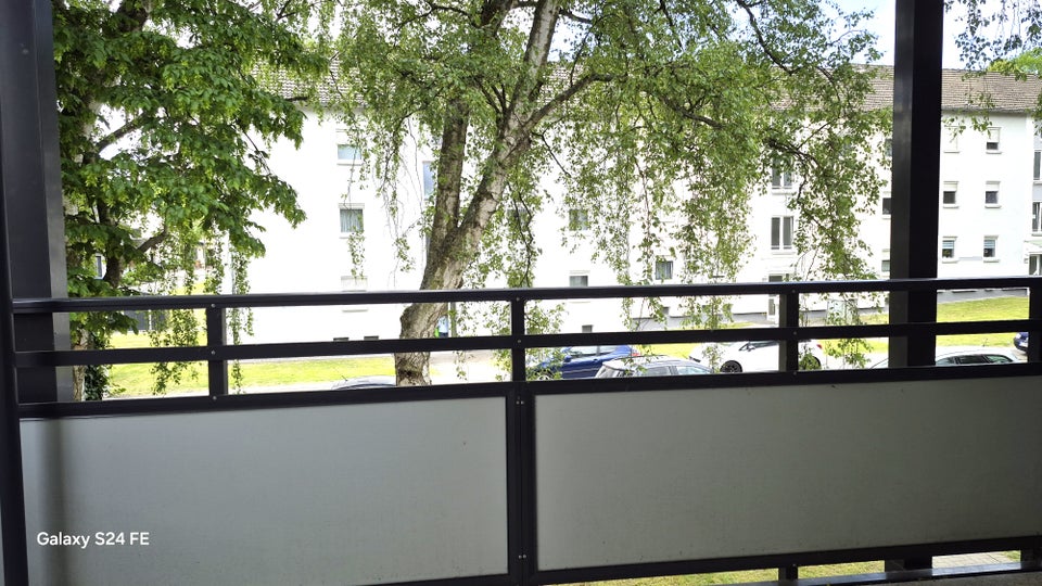 Neue Wohnung, neues Glück! Schöne 2-Zimmer-Wohnung mit Balkon! - Photo 2