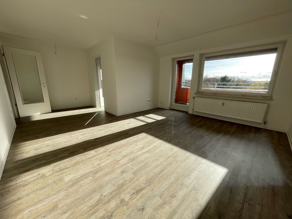 Schöne 3-Zimmer-Wohnung mit Ausblick! - Foto 1