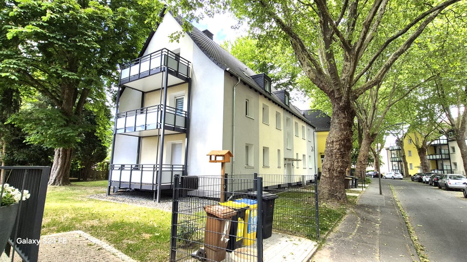 Schöne Wohnung: renovierte 3-Zimmer-Wohnung mit Balkon - Foto 3