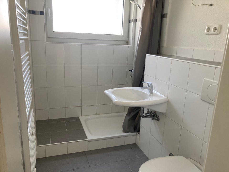 gemütliche 2- Zimmer-Wohnung mit Küche - Foto 2