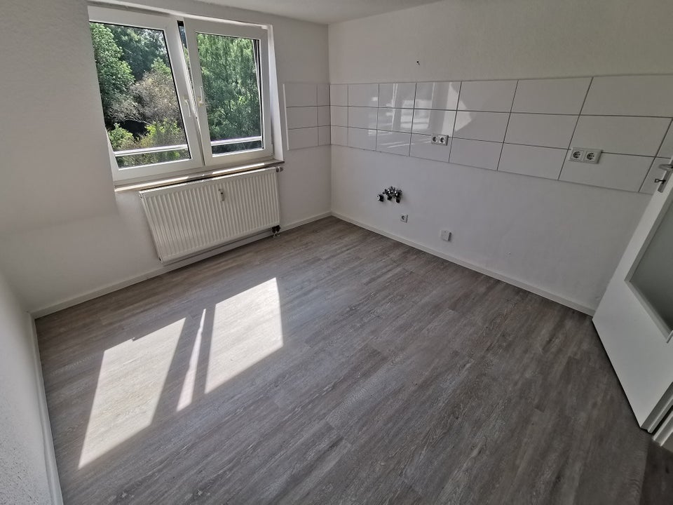 Ein tolles Wohngefühl: günstige 3-Zi.-Dachgeschosswohnung - Foto 3