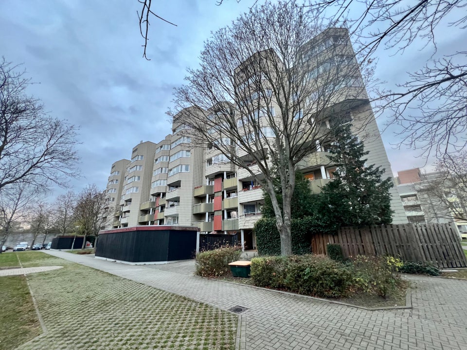 Top Lage - Modernisierte Wohnung mit Balkon - Foto 4