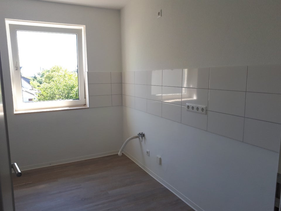 Velbert-Losenburg: Frisch renov. 2-Zi.-Whg. mit kleinem Balkon - Photo 1