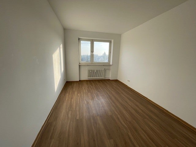 Sanierte 2-Zimmerwohnung mit Balkon - Photo 4