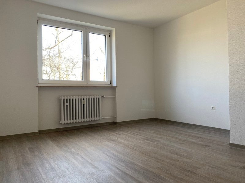 Praktisch geschnittene 4-Zimmer-Wohnung in Dortmund-Huckarde. - Photo 2