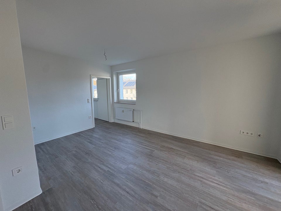 Modern & lichtdurchflutet – 2,5-Zimmer-Wohnung mit Balkon - Photo 4