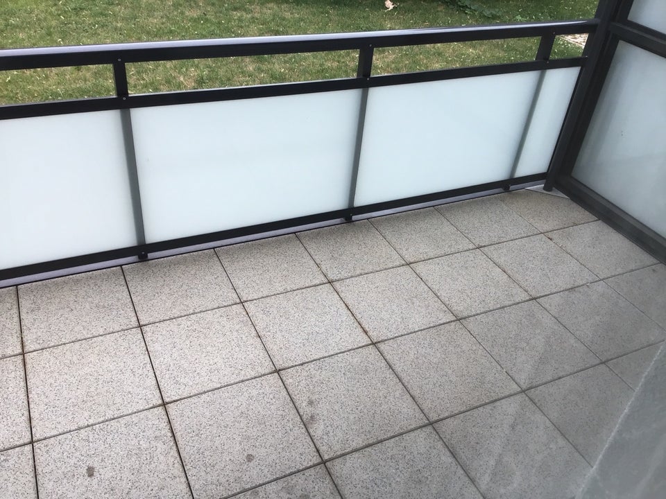 Bezugsfertge 4-Zimmer-Wohnung im EG mit 2 Balkonen! - Foto 2