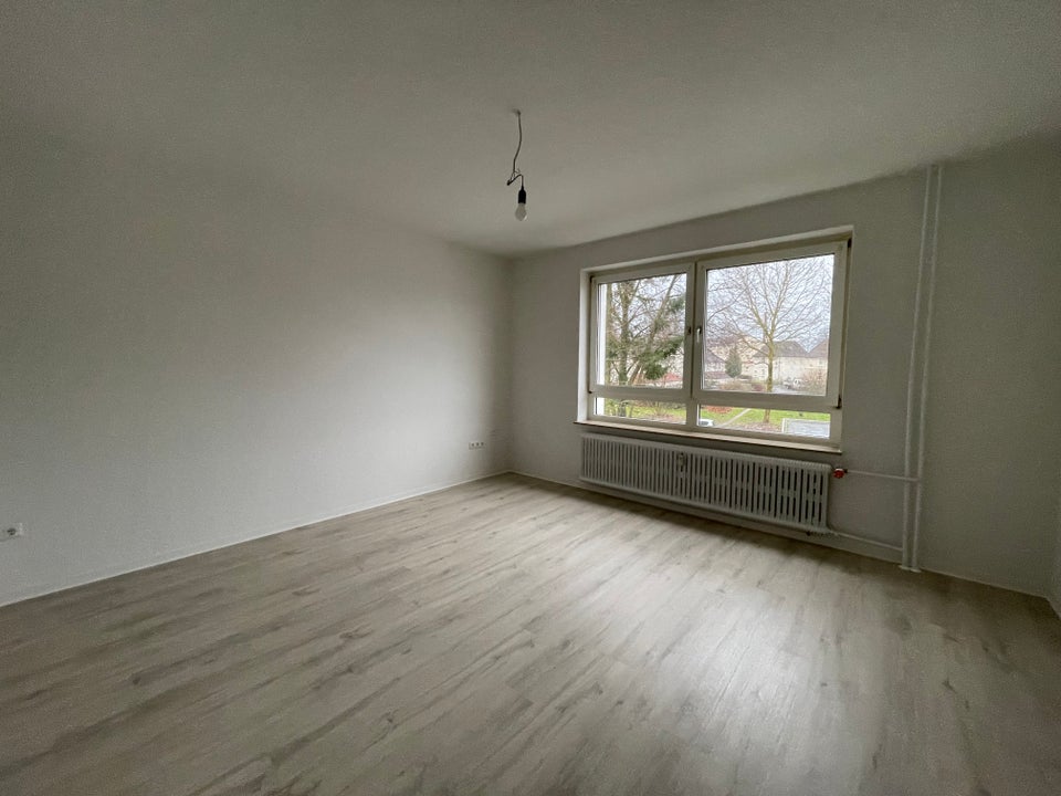 Neue Wohnung, neues Glück! Ansprechende 3,5-Zi.-Wohnung - Photo 3