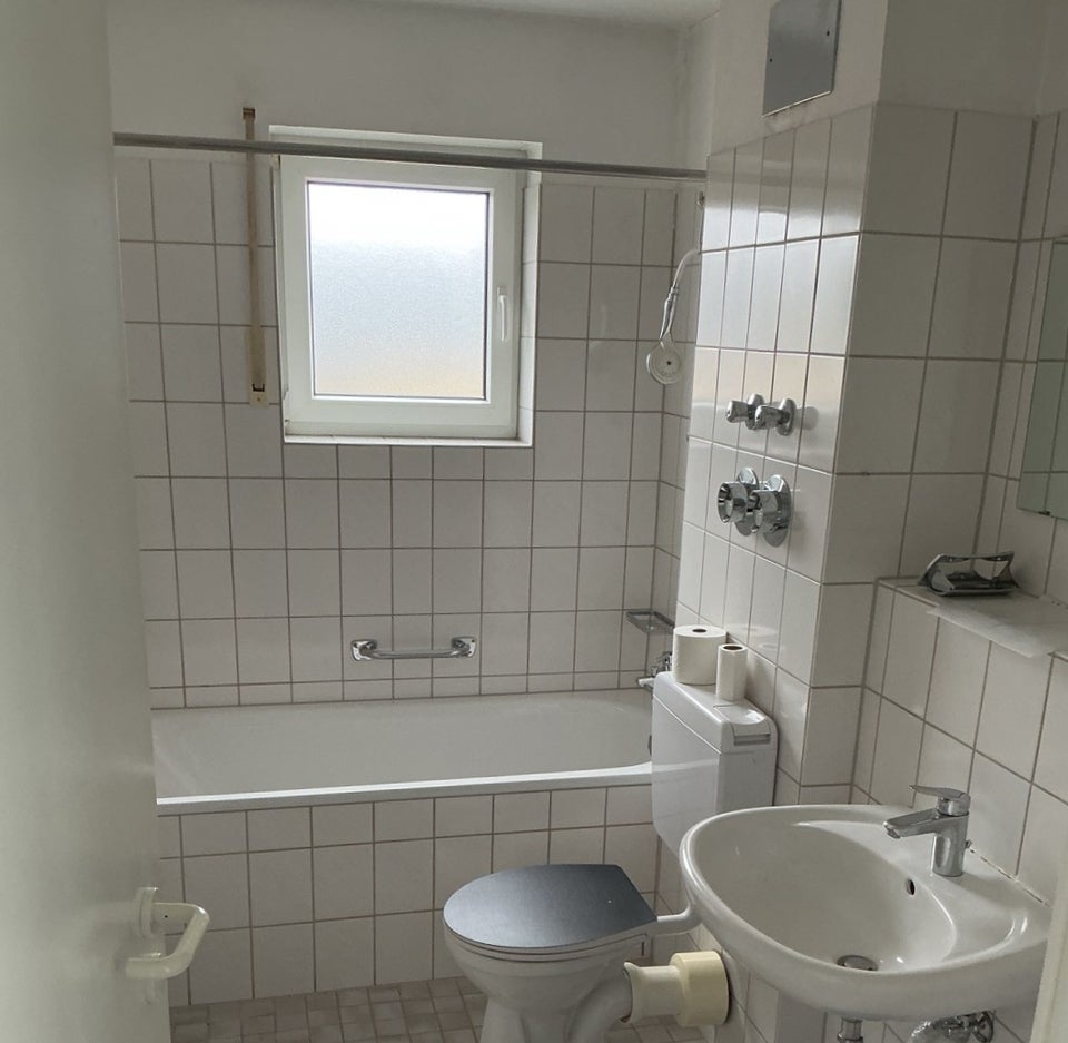 gemütliche 2-Zimmer mit Balkon im DG (ohne Aufzug) - Foto 4