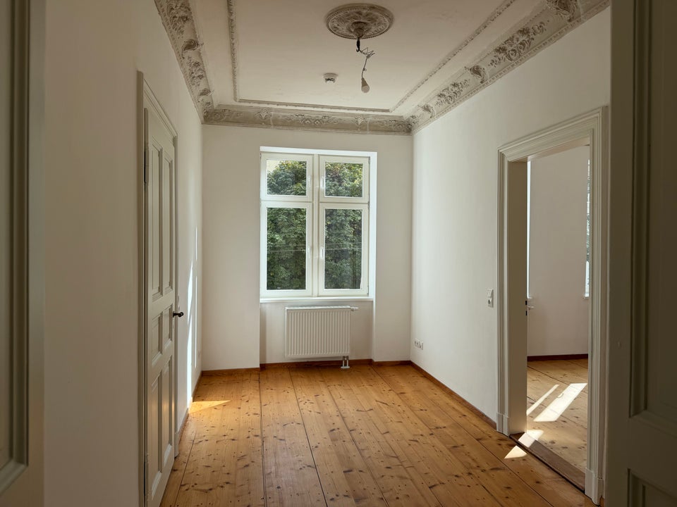Leipzig Lindenau-4 Zimmer Wohnung mit Balkon - Photo 4