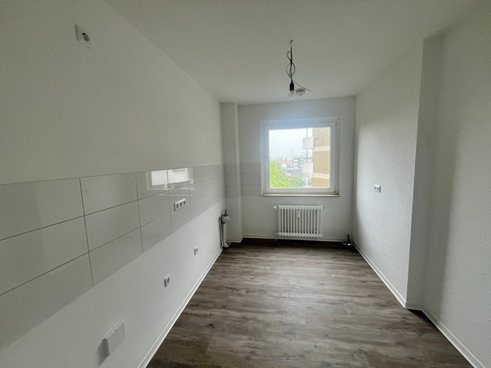 Offene Besichtigung am 2. Juli von 14:30-17:00 Uhr! Treffpunkt, Vonovia Büro Lahnstraße 1. - Foto 2