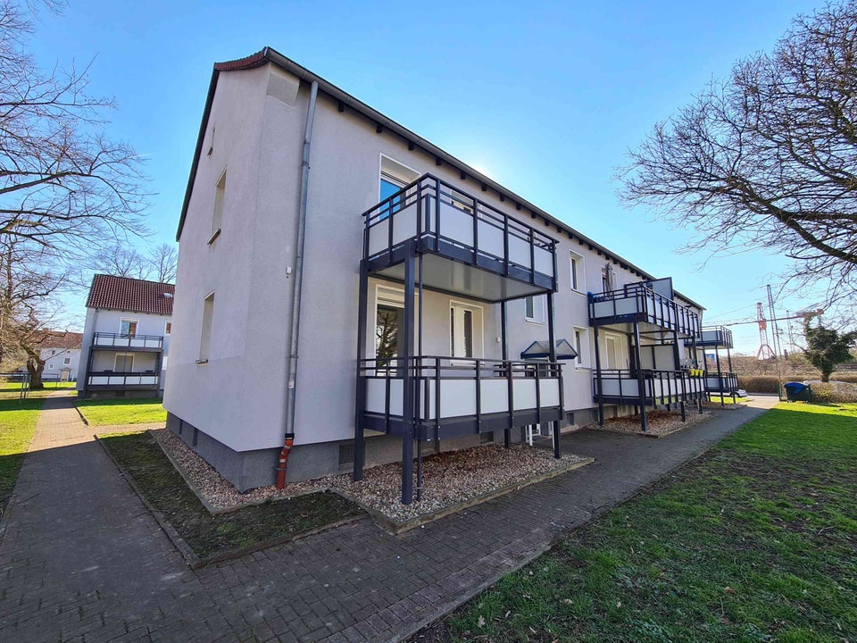 Sofortiger Einzug - Schicke Wohnung mit modernem Bad und zeitlosen Bodenbelägen in Hassels - Foto 3