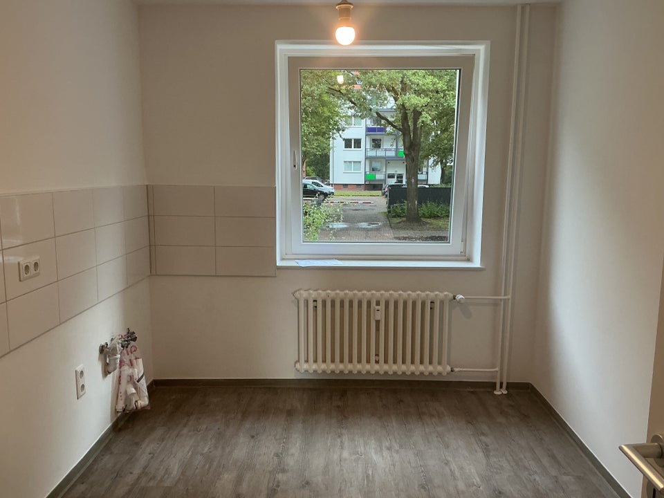 Auf gute Nachbarschaft: ansprechende 3-Zimmer-Wohnung ab November - Foto 2