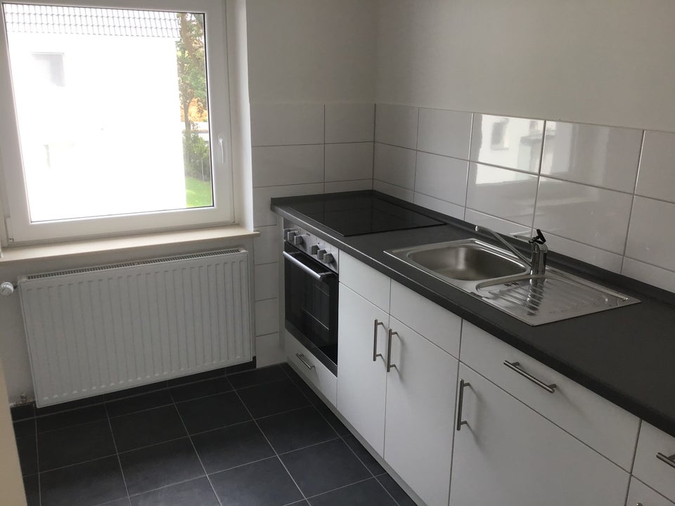 Renovierte 2,00-Zimmer-Erdgeschoss-Wohnung Nähe Kaufhof - Photo 2