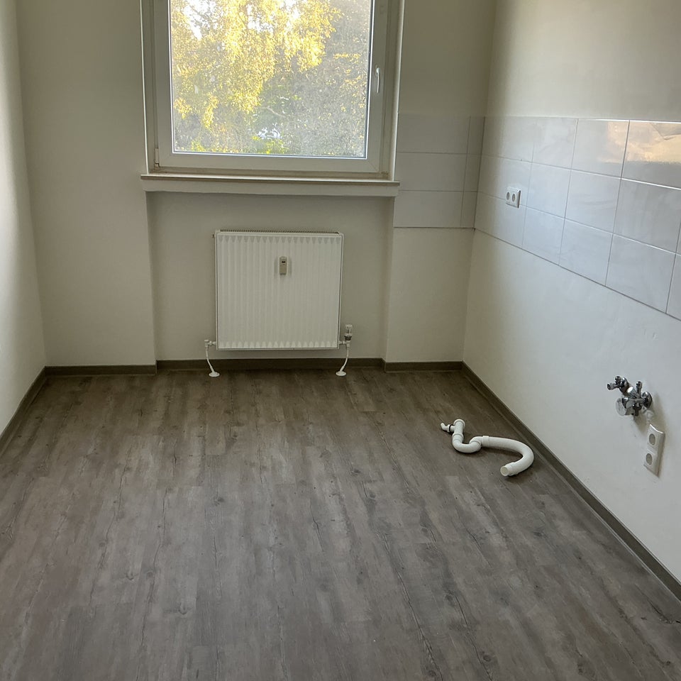 Schöner Wohnen in dieser günstig geschnittenen 3-Zi.-Wohnung - Foto 3