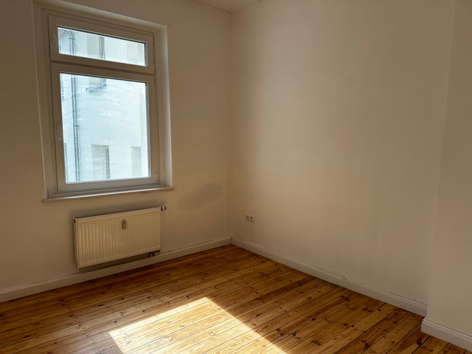 Wohnglück - Moderne 3-Zimmer-Wohnung mit Balkon - Photo 3