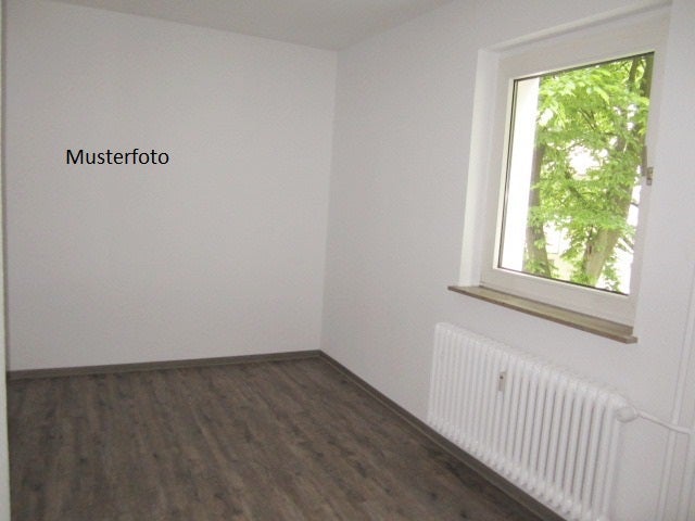 Mein Zuhause: gut geschnittene und renovierte 3-Zimmer-EG-Wohnung mit Balkon und bodengleicher Dusche - Foto 3