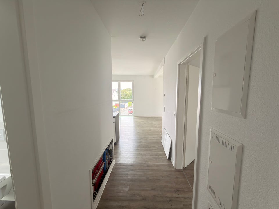 Sehr schöne 2 Zimmer-Wohnung mit offener Küche und Fußbodenheizung! - Photo 5