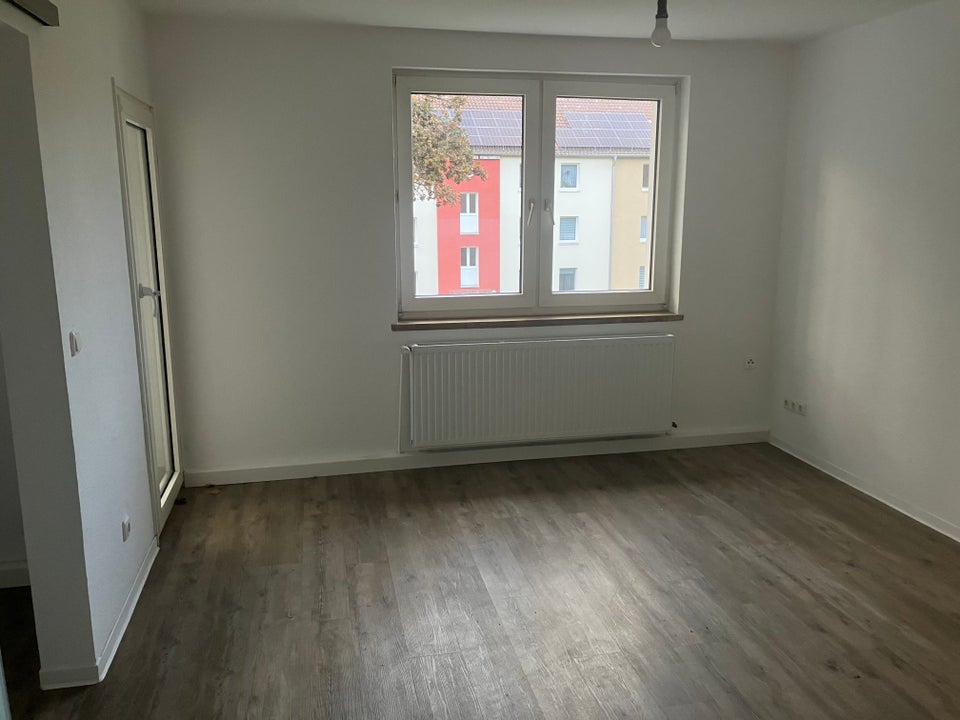 Lust auf Veränderung: günstig geschnittene 3-Zimmer-Wohnung mit Balkon im Quartier Silberborn - Foto 1